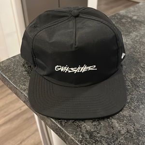 Quicksilver snap back hat
